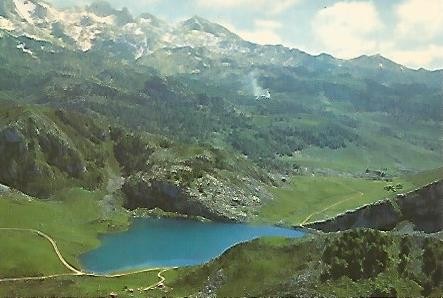 POSTAL 55659: PICOS DE EUROPA. Lago de Enol