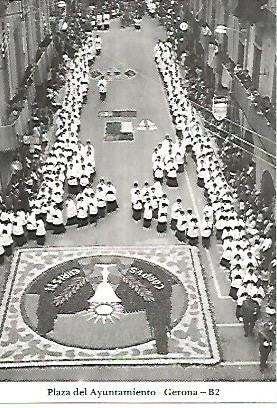 POSTAL 55073: Gerona. Plaza de España.Corpus 1961