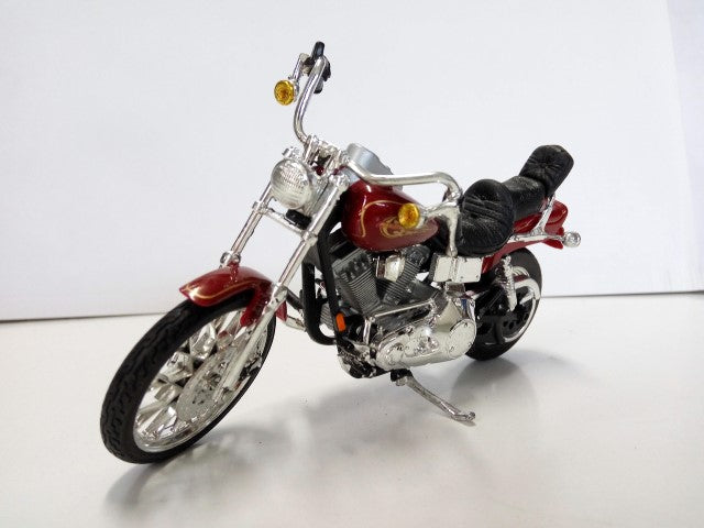 Moto Escala/Scale Diecast Motorcycle: HARLEY DAVIDSON FXDL Dyna Low Rider (1997)