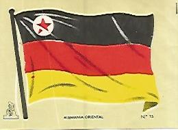 CROMO COLECCION UNIVERSAL 1902: BANDERA ALEMANIA ORIENTAL. Numero 15