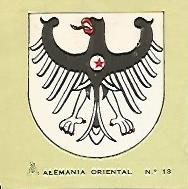 CROMO COLECCION UNIVERSAL 2062: ESCUDO ALEMANIA ORIENTAL. Numero 13
