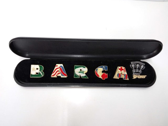 Juego Pins Barca Tricampeon: consta de 6 modelos en estuche especial