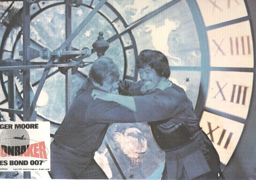 Caratula de cine: JAMES BOND 007: MOONRAKER, (numerado 02 en trasera)