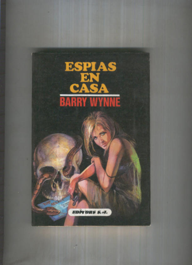 Coleccion Enigma y Crimen: Espias en casa