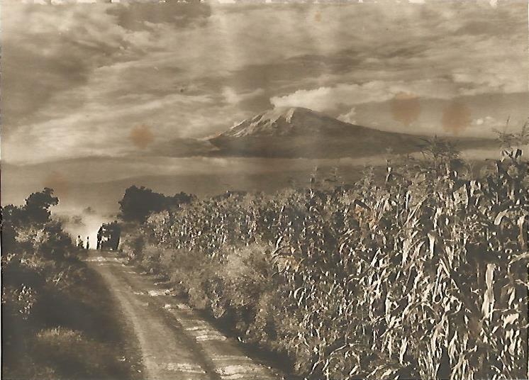 LAMINA GEOGRAFIA 0132: El Kilimanjaro Tanzania