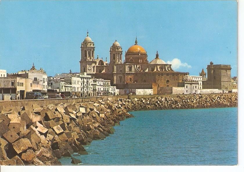 Postal 046457 : Cadiz. Campo del Sur y Catedral