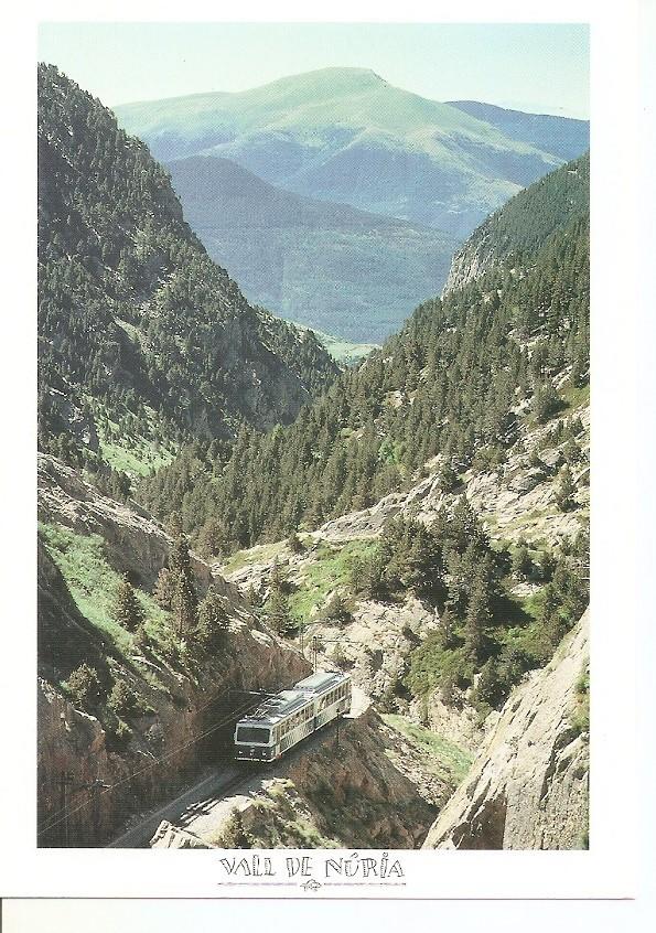 Postal 042227 : Vall de Nuria (El Ripolles). Ferrocarril Cremallera Ribes-Queralbs-Nuria. El pla de Sallent i el Taga al fons