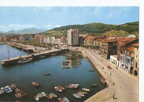 Postal 034888 : Castro Urdiales. Vista parcial