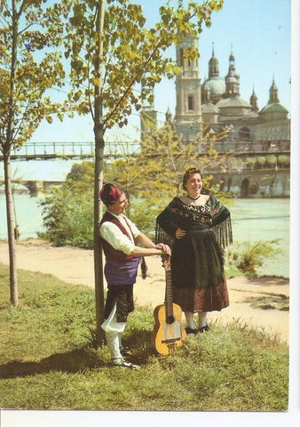 Postal 034891 : Zaragoza. Pareja tipica aragonesa a orillas del rio Ebro