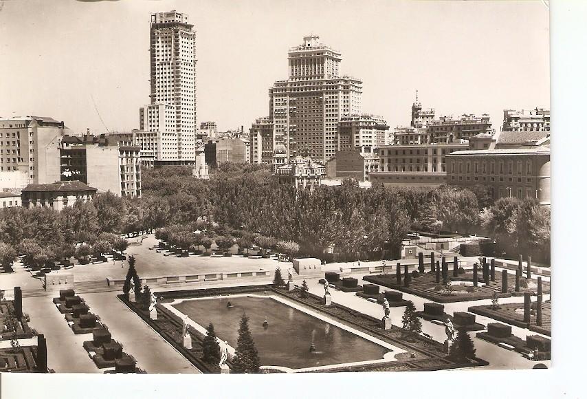 Postal 036442 : Madrid. Panoramica de los Jardines de Sabatini