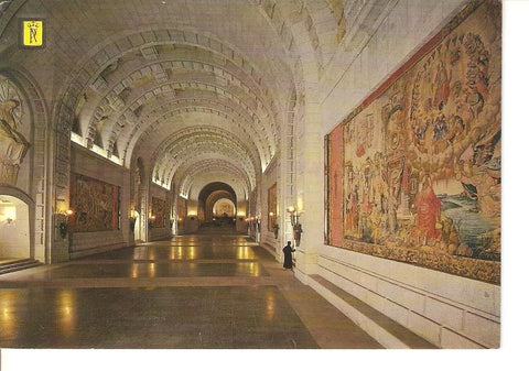 Postal 031126 : Santa Cruz del Valle de los Caidos. Cripta-Basilica Nave central