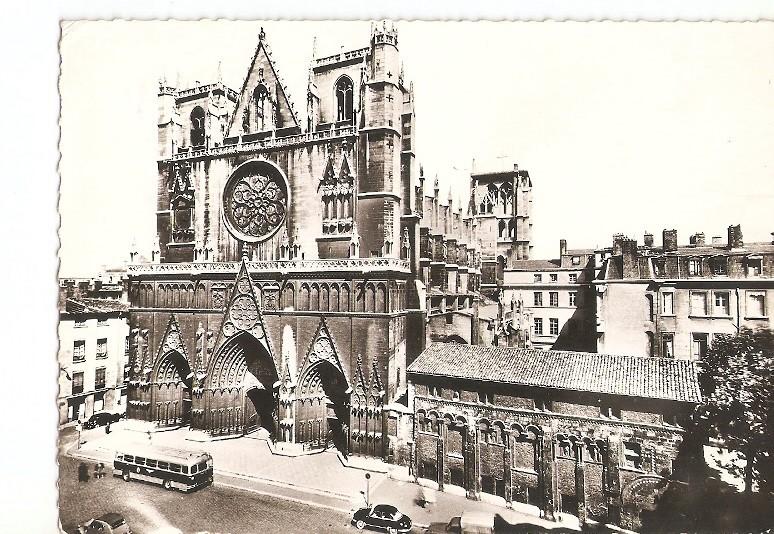 Postal 021548 : La Cathedrale Saint Saint Lyon