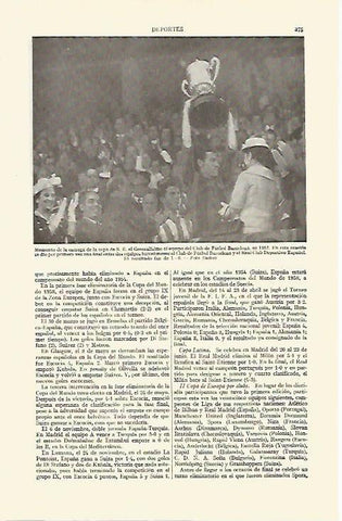 LAMINA ESPASA 14873: Entrega de la copa de SE el Generalisimo al F. C. Barcelona en 1957