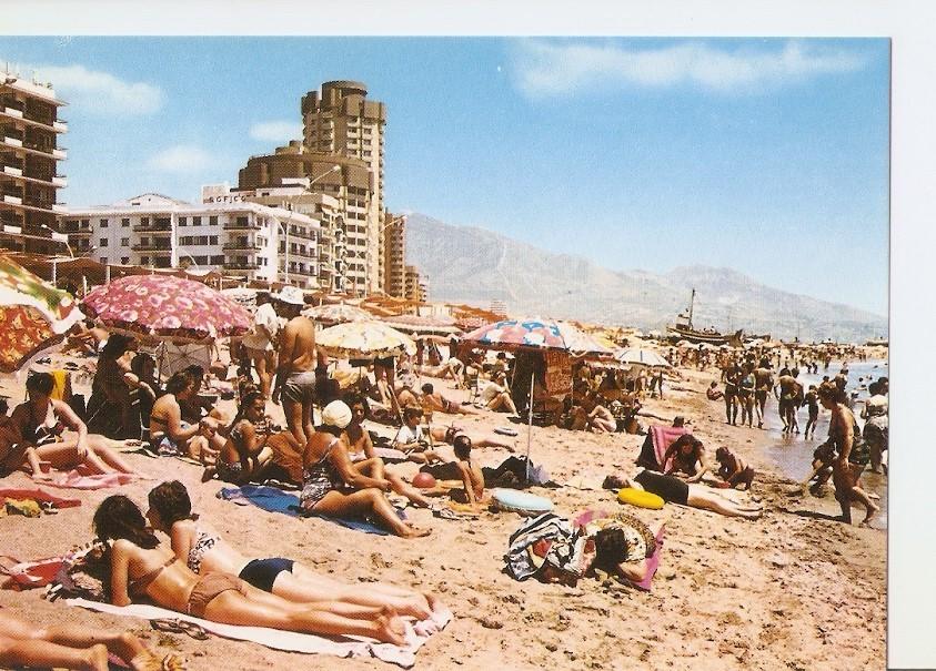 Postal 025858 : Vista de la playa. Fuengirola (Malaga). Costa del Sol