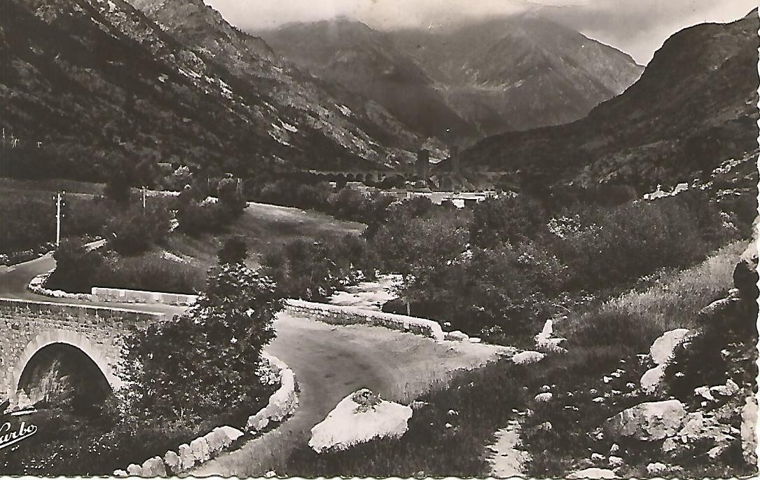 Postal 50475: LES TOURS DE CAROL - Ruta de los Puymorens