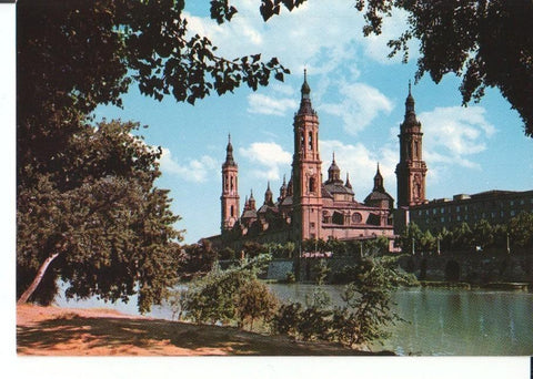 Postal-Postcard 17577: ZARAGOZA - Rio Ebro y el Templo del Pilar