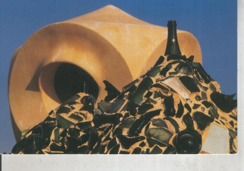 Postal 012079: Detalle de chimenea de la pedrera de Gaudi en Barcelona