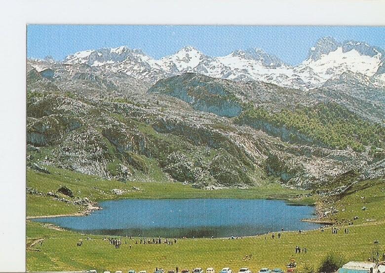 Postal 020680 : Lago La Ercina y Macizo Peña Santa. Picos de Europa. Covandonga - Asturias