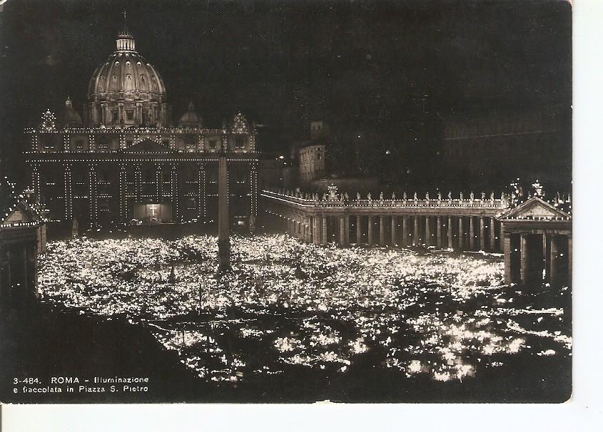 Postal 035944 : Roma. Illuminazione e fiaccolata in Piazza S. Pietro