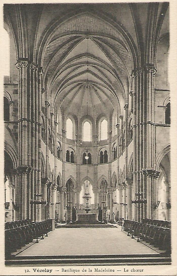 Postal 52500: VEZELAY. Coro de la Basilica