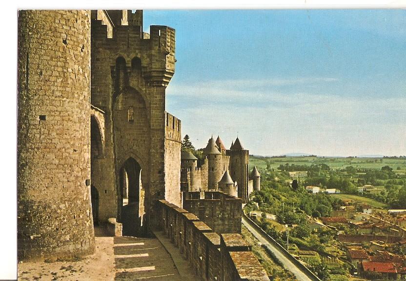 Postal 029210 : Carcassone, Le Château Comtal. LEchauguette