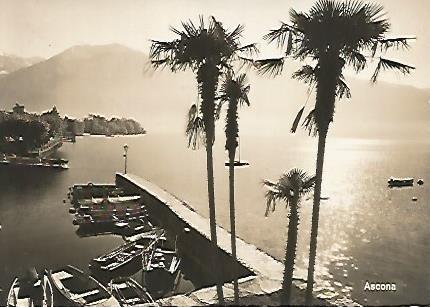 POSTAL 17748: VISTA MARITIMA