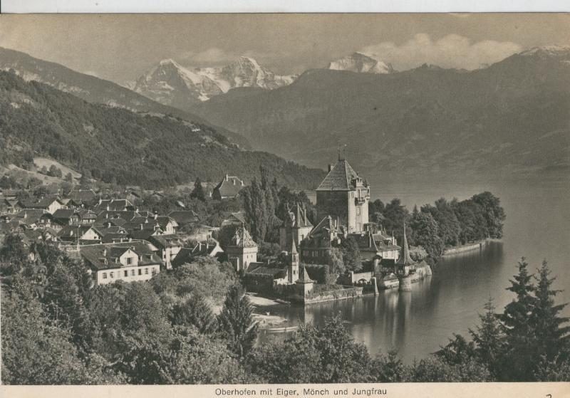 Berner Oberland: Oberhofen mit Eiger, Monch und jungfrau