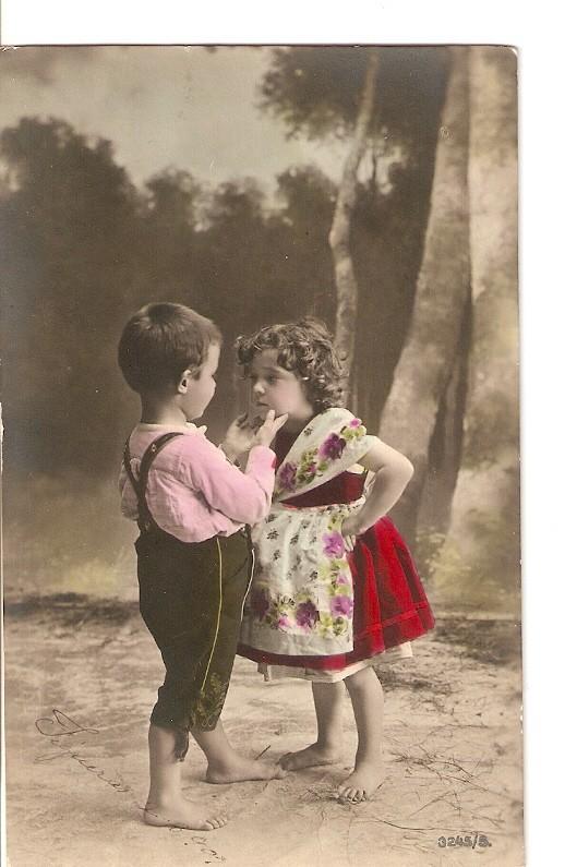 Postal 025277 : Postal coloreada. Niños en el bosque