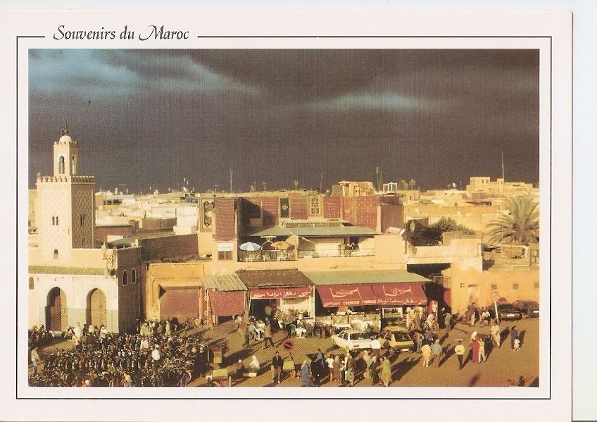 Postal 046682 : Marrakech. Coucher de soleil sur la place Jamâ El Fna