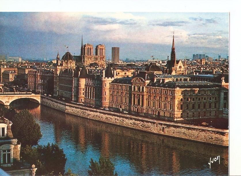 Postal 031548 : 75 - Paris. Llle de la Cite. Le Palais de Justice la Sainte-Chapelle et Notre-Dame