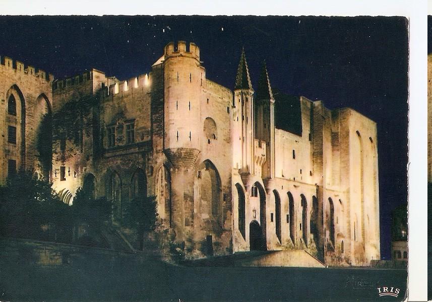 Postal 045841 : Avignon (Vaucluse). Le Palais des Papes (La nuit)