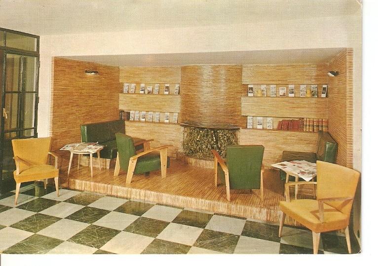 Postal 050240 : Albergue de Carretera Aranda de Duero (Burgos). Sala de Lectura