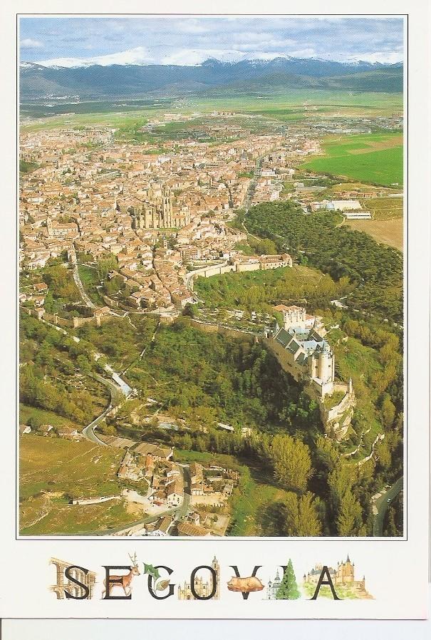 Postal 043277 : Segovia. Vista aerea de la ciudad y Alcazar
