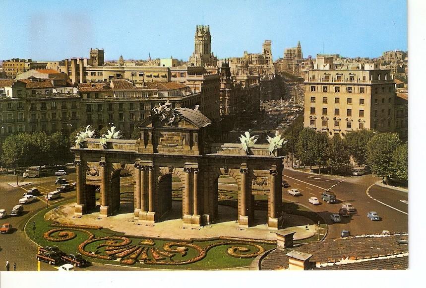 Postal 024731 : Puerta de Alcala. Madrid