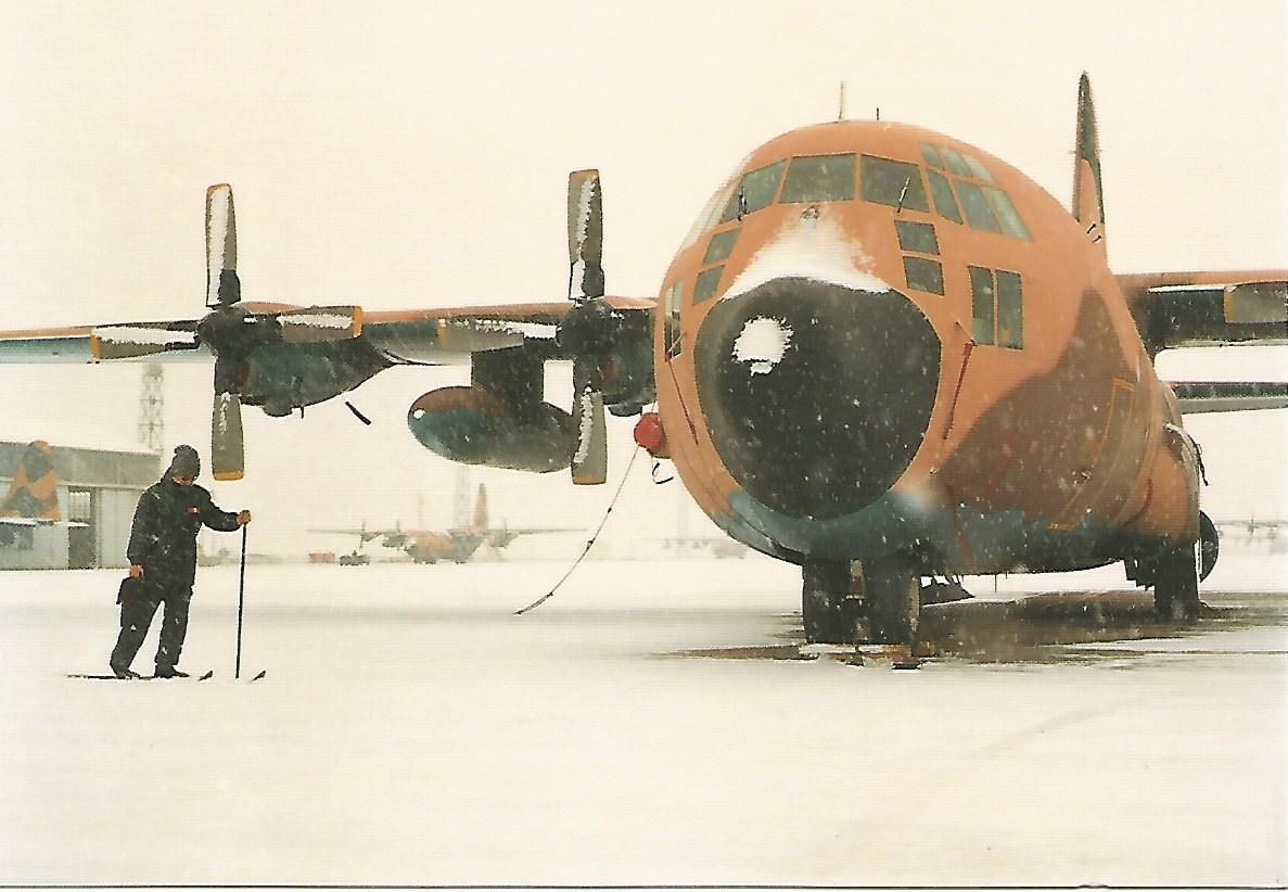 Postal 51204: Hercules C-130