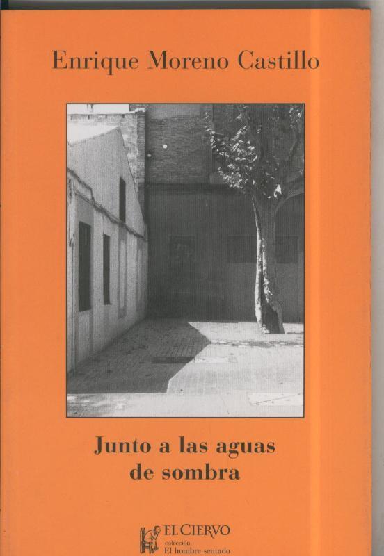 Junto a las aguas de sombra
