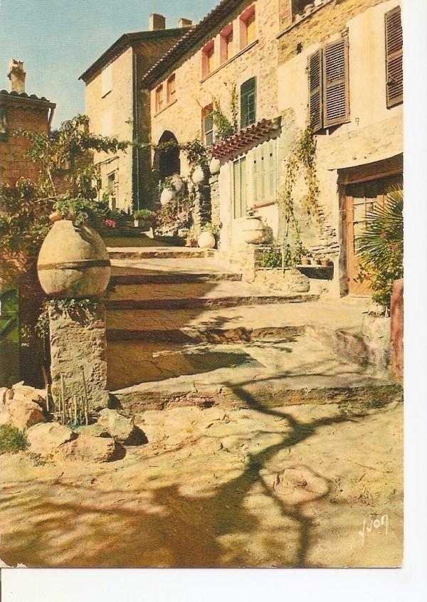 Postal 033902 : Bormes les Mimosas (var) rue Pittoresque dans les vieux Bormes. La Cote dAzur miracle de la nature