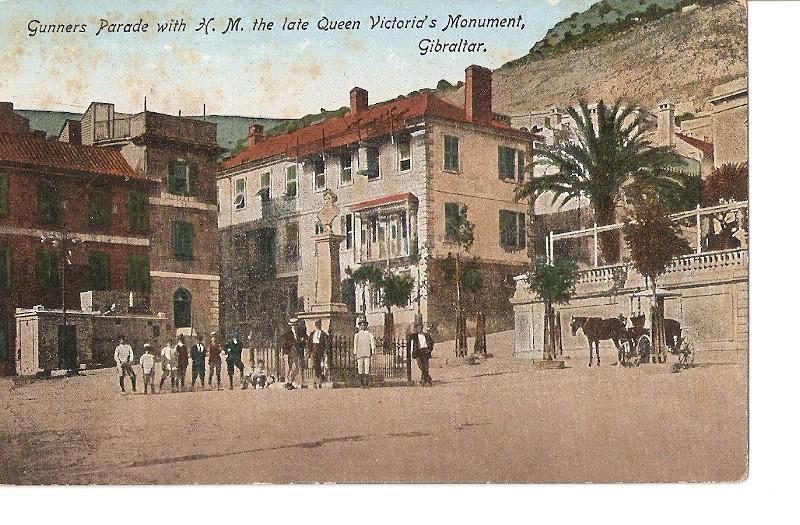 Postal 026263 : Gunners Parade with H.M. the late Queen Victorias Monument Gibraltar