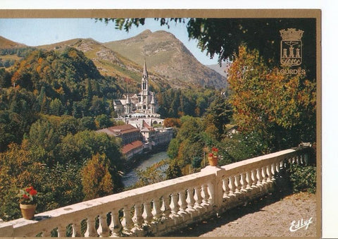 Postal 034583 : Lourdes. La Basilique et le Gave