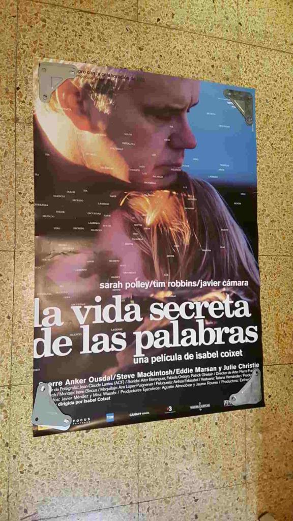 Poster de cine: La vida secreta de las palabras. Tim Robbins, Sarah Polley, Javier Camara