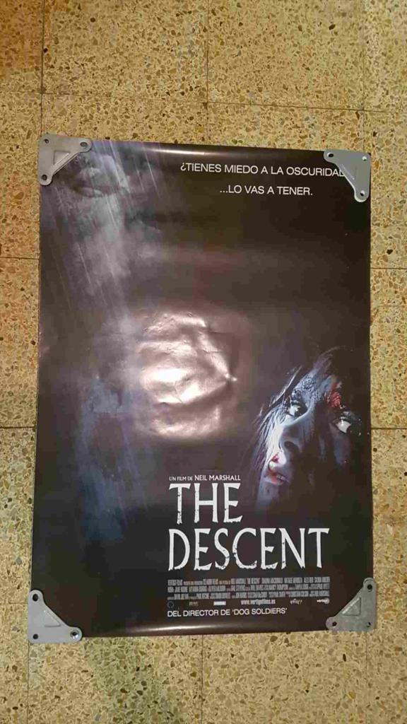 Poster de cine: The Descent, un film de Neil Marshall