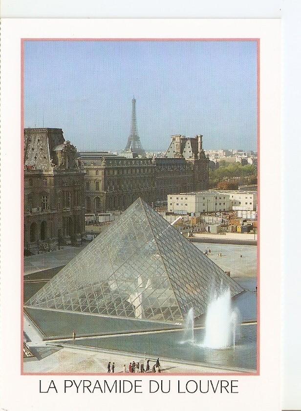 Postal 034094 : Paris. La piramide del Louvre