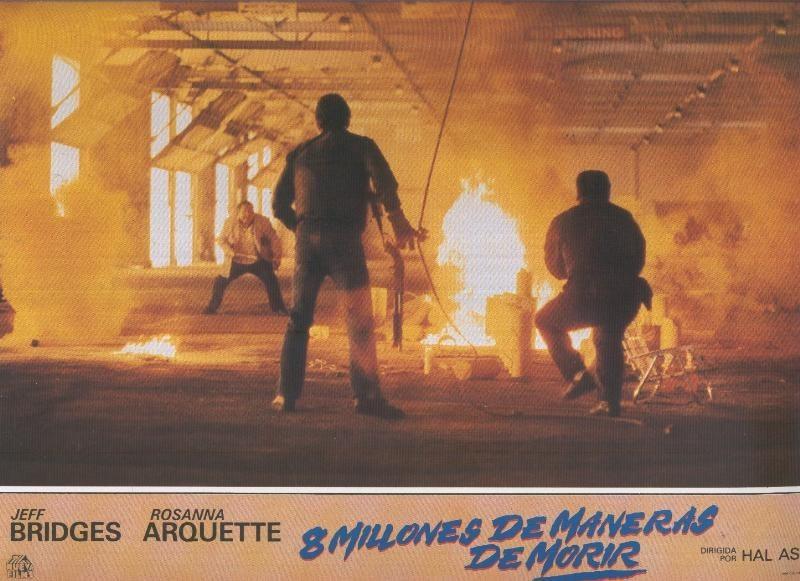 Caratula cine: 8 millones de maneras de morir, un film de Hal Ashby, numerada 07 en trasera