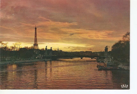 Postal 029501 : Paris Coucher de soleil sur la Seine