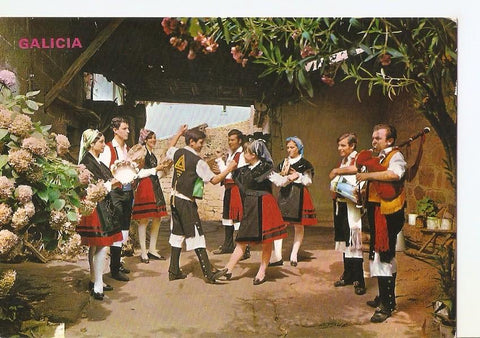 Postal 037064 : Galicia. Baile de Muñeira de la Trenza