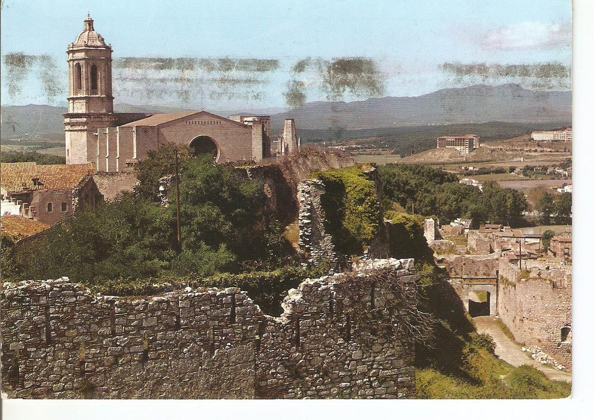Postal 037792 : Gerona. Murallas y Catedral