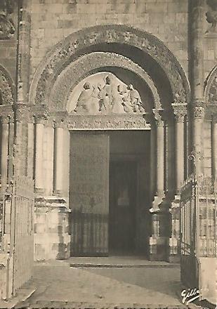 POSTAL 17823: Catedral de Angouleme