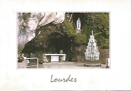 POSTAL 17940: Lourdes. Gruta de Massabielle