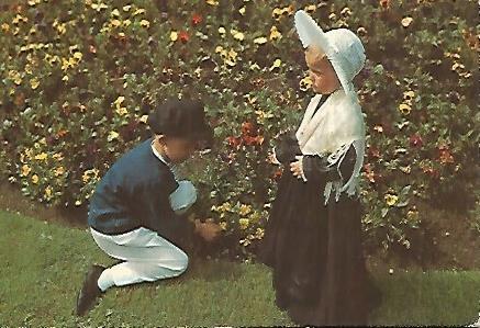 POSTAL 18120: Folclore de Francia