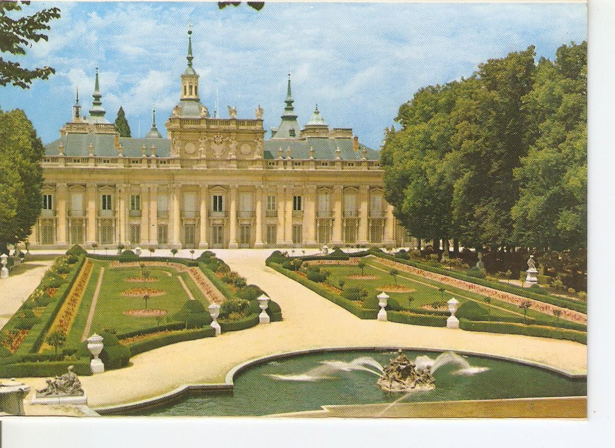Postal 038744 : La Granja de San Ildefonso (Segovia). Palacio desde la cascada nueva